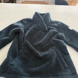 The North Face Charcoal Fleece Pullover